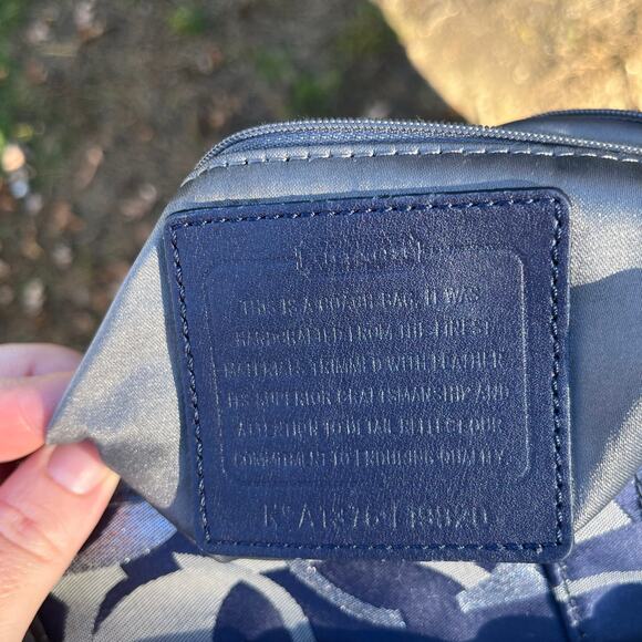 COACH Signature Optic Chain Bag, Navy Blue & Silver SHIMMER! - Picture 5 of 11